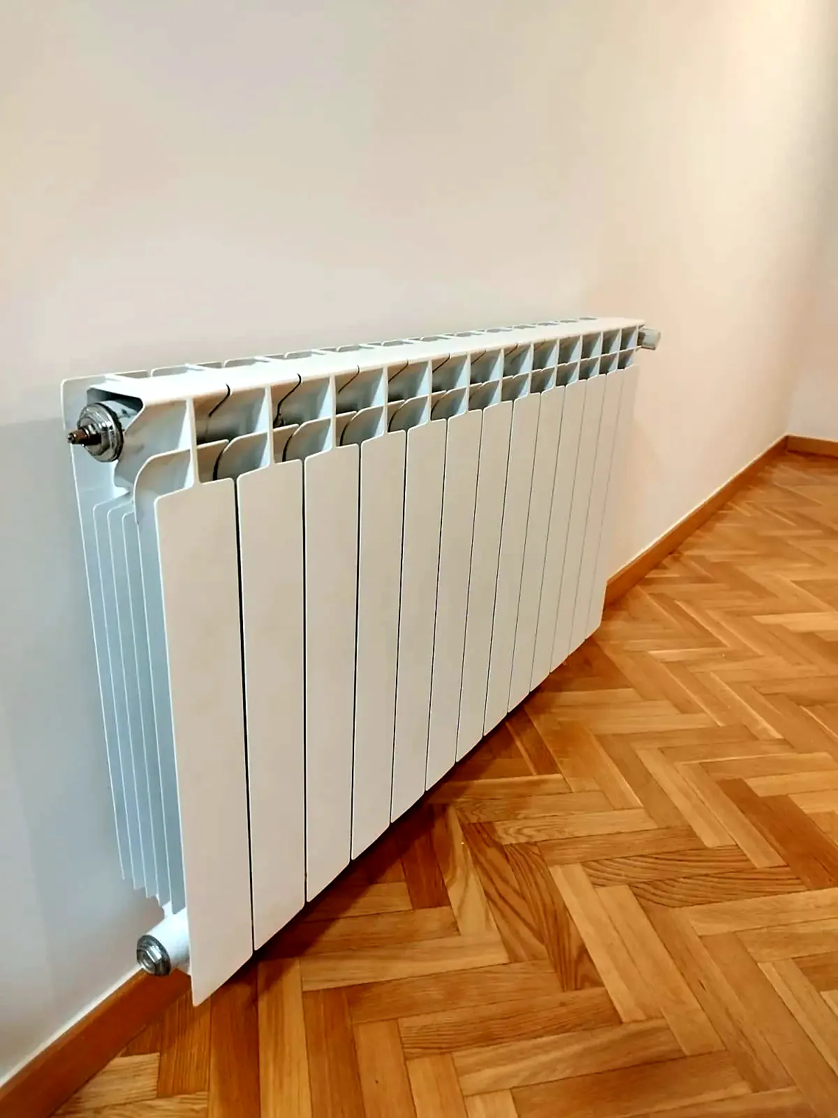 Radiador lacado en blanco